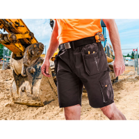 short work trousers with belt