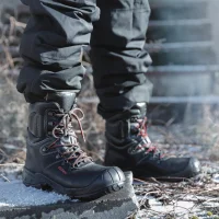 elten sicherheitsstiefel im schnee
